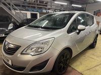 Używany Vauxhall Meriva S 130 KM (95 kW) 2011 Srebrny Minivan