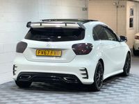 Begagnad Mercedes A160 AMG Line Premium Plus 2017 Vit Halvkombi