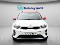 Used Kia Stonic 120 HP (88 kW) 2020 White SUV