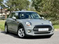 Begagnad Mini ONE Hatch 102 HK (75 kW) 2017 Grå Halvkombi