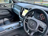 Used Volvo XC60 R-Design Pro 250 HP (183 kW) 2019 Black SUV