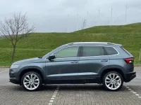 Usado Skoda Karoq 150 CV (110 kW) 2018 Gris SUV