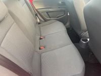 Usado Seat Mii 60 CV (44 kW) 2015 Rojo Utilitario