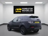 Used Land Rover Discovery 5 Landmark 180 HP (132 kW) 2018 Black SUV