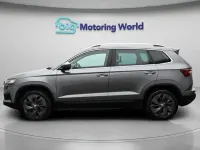 Usado Skoda Karoq SE L 110 CV (80 kW) 2023 Gris SUV