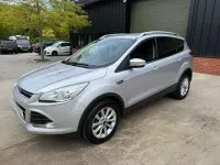 Usado Ford Kuga Titanium 150 HP (110 kW) 2016 Prateado SUV