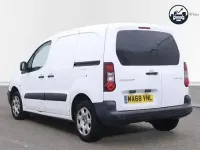 Used Peugeot Partner 98 HP (72 kW) 2018 White