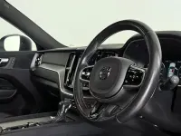 Used Volvo XC60 R-Design 190 HP (139 kW) 2019 SUV