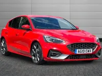 Used Ford Focus ST 187 HP (137 kW) 2019 Red Hatchback