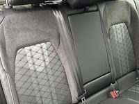 Nouă VW Golf VIII R-line 147 CP (108 kW) 2025 Negru Hatchback
