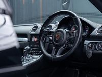 Usado Porsche 718 Cayman 2017 Preto Coupé