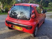 Used Peugeot 107 Active 68 HP (50 kW) 2012 Red Hatchback