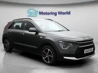 Gebraucht Kia Niro 139 PS (102 kW) 2023 Grau SUV