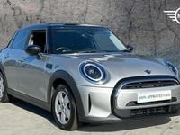 Begagnad Mini Cooper Classic 134 HK (98 kW) 2023 Silver Halvkombi