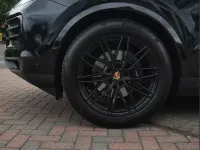 Used Porsche Cayenne 349 HP (256 kW) 2025 Black SUV