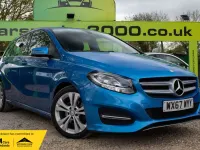 Begagnad Mercedes B200 2017 Blå Minibuss