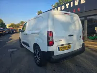 Used Citroën Berlingo 130 HP (95 kW) 2019 White MPV
