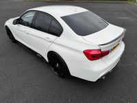 Begagnad BMW 318 M Sport 2016 Vit Sedan