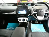 Used Toyota Prius Business Edition 122 HP (89 kW) 2018 Blue Hatchback