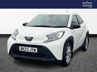 Used Toyota Aygo X PURE 72 HP (52 kW) 2023 White SUV