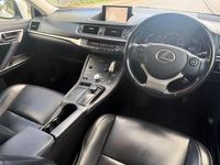 Used Lexus CT200h Executive Line 2017 White Hatchback