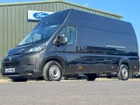 Usado Citroën Relay 140 HP (102 kW) 2025 Cinzento Van