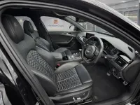 Begagnad Audi RS6 Performance 560 HK (411 kW) 2015 Svart Kombi