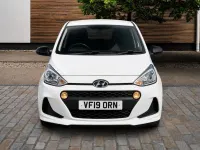 Used Hyundai i10 67 HP (49 kW) 2019 White Hatchback