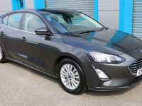 Begagnad Ford Focus Titanium 2021 Grå Halvkombi
