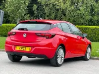 Used Vauxhall Astra Elite 150 HP (110 kW) 2016 Red Hatchback