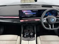 Usado BMW 530e M Sport 299 HP (219 kW) 2025 Preto Carrinha