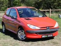 Used Peugeot 206 60 HP (44 kW) 2000 Red Hatchback