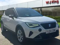 Used Seat Arona FR 115 HP (84 kW) 2024 White SUV