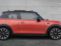 Used Mini Cooper Exclusive 134 HP (98 kW) 2020 Red Hatchback