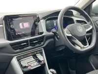 Usado VW T-Roc Life 150 HP (110 kW) 2023 Prateado SUV