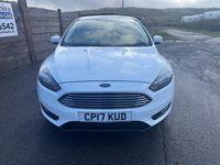 Used Ford Focus Zetec 120 HP (88 kW) 2017 White Hatchback