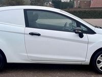 Used Ford Fiesta 70 HP (51 kW) 2011 White Hatchback
