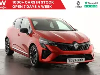 Używany Renault Clio V Techno 90 KM (66 kW) 2024 Czerwony Hatchback