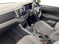 Used VW Polo Life 95 HP (69 kW) 2021 Pure white Hatchback