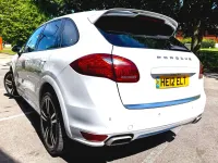 Used Porsche Cayenne 245 HP (180 kW) 2012 White SUV