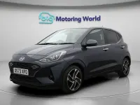 Usado Hyundai i10 Premium 67 HP (49 kW) 2023 Cinzento Citadino