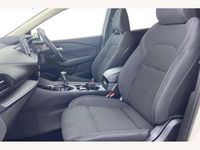 Used Nissan Qashqai Acenta Premium 140 HP (102 kW) 2021 Arctic white SUV