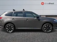 Used Mitsubishi Outlander P-HEV 2017 Brown Estate