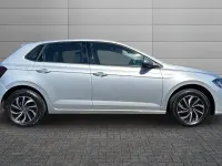 Used VW Polo Life 95 HP (69 kW) 2021 Reflex silver Hatchback