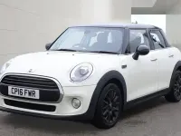 Used Mini Cooper Hatch 134 HP (98 kW) 2016 White Hatchback