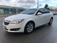 Used Vauxhall Insignia SRi 136 HP (100 kW) 2016 White Hatchback