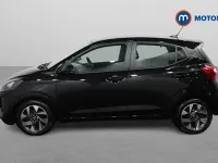 Gebraucht Hyundai i10 Advanced 63 PS (46 kW) 2025 Schwarz Kleinwagen