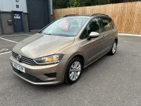 Used VW Golf Sportsvan SE 2017 Gold MPV