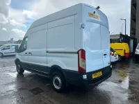 Usado Ford Transit 125 HP (91 kW) 2015 Branco Van