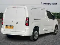 Second-hand Vauxhall Combo S 100 CP (73 kW) 2023 Alb Monovolum